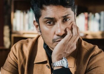 TENOCH HUERTA SE DEFIENDE ANTE ACUSACIONES Y DENUNCIA EXTORSIÓN