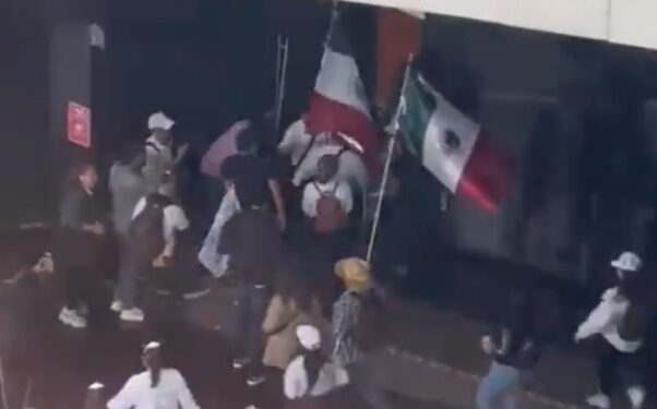 IRRUMPEN MANIFESTANTES EN SENADO EN PROTESTA POR REFORMA JUDICIAL 1 IRRUMPEN MANIFESTANTES EN SENADO EN PROTESTA POR REFORMA JUDICIAL