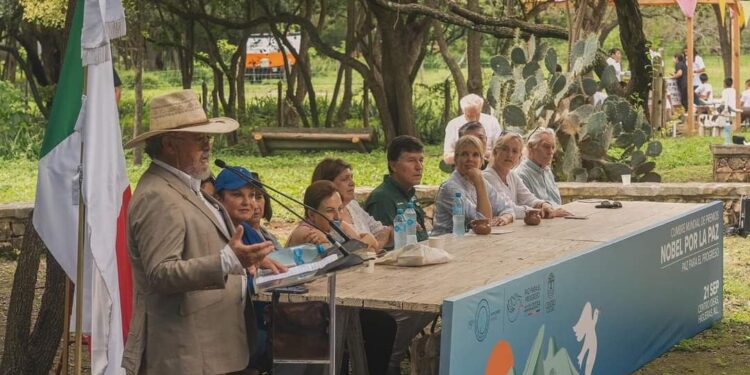 VISITA NOBEL DE LA PAZ SANTUARIO ECOLÓGICO DE SIERRA DE PICACHOS 1 VISITA NOBEL DE LA PAZ SANTUARIO ECOLÓGICO DE SIERRA DE PICACHOS