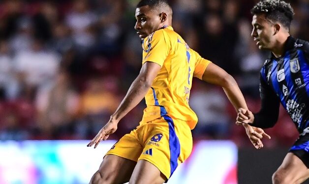 PIERDE TIGRES INVICTO ANTE COLERO DE LA LIGA 1 PIERDE TIGRES INVICTO ANTE COLERO DE LA LIGA