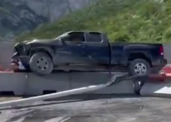 OTRA DE TRAILERS; CIERRAN AUTOPISTA A SALTILLO POR CARAMBOLA