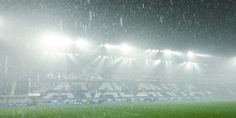 PARTIDO ENTRE ATALANTA Y COMO SUSPENDIDO POR LLUVIAS