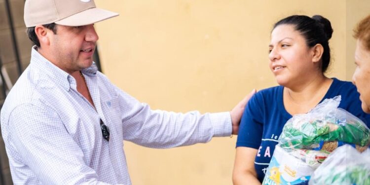 DEJAN LLUVIAS EN SALINAS DAÑOS POR 10 MDP; ENTREGA RAÚL CANTÚ APOYOS A FAMILIAS AFECTADAS 1 DEJAN LLUVIAS EN SALINAS DAÑOS POR 10 MDP; ENTREGA RAÚL CANTÚ APOYOS A FAMILIAS AFECTADAS