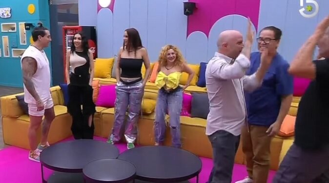 FACUNDO ARREMETE CONTRA ADRIÁN MARCELO EN REALITY SHOW