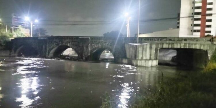 INUNDACIONES AFECTAN A 40 CASAS EN TULA POR DESBORDAMIENTO DE RÍO
