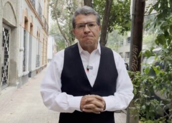 TOMAN EMPLEADOS DEL PJ CÁMARA DE DIPUTADOS; PIDE MONREAL NO INGRESAR