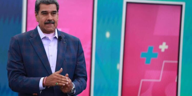 ADELANTAN NAVIDAD EN VENEZUELA POR DECRETO PRESIDENCIAL DE MADURO 1 ADELANTAN NAVIDAD EN VENEZUELA POR DECRETO PRESIDENCIAL DE MADURO