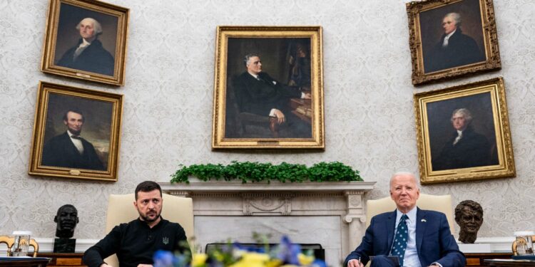 ZELENSKI Y TRUMP SE REÚNEN EN MEDIO DE LA CAMPAÑA ELECTORAL ESTADOUNIDENSE 1 ZELENSKI Y TRUMP SE REÚNEN EN MEDIO DE LA CAMPAÑA ELECTORAL ESTADOUNIDENSE