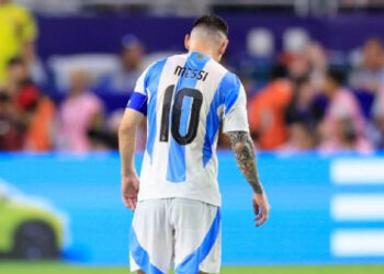 SCALONI DEFINE AL NUEVO PORTADOR DE LA CAMISETA 10 DE ARGENTINA SIN MESSI