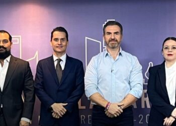 SE VA EQUIPO DE ADRIÁN DE GIRA A WASHINGTON