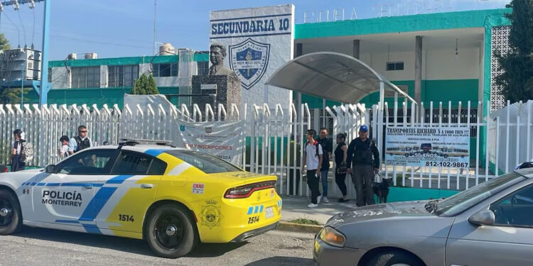 CAUSA MOVILIZACIÓN POLICIACA FALSA ALARMA EN SECUNDARIA 10 1 CAUSA MOVILIZACIÓN POLICIACA FALSA ALARMA EN SECUNDARIA 10