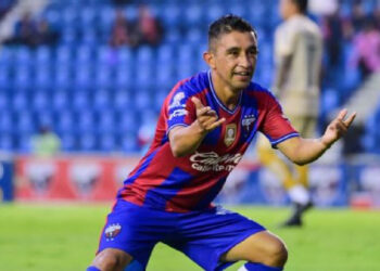 EL “HOBBIT” BERMÚDEZ SUFRE FRACTURA GRAVE Y ESTARÁ FUERA INDEFINIDAMENTE