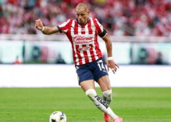 CHICHARITO ES CONVOCADO POR CHIVAS PARA ENFRENTAR A LEÓN