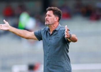 PUMAS EVALÚA CAMBIOS EN SU DIRECCIÓN TÉCNICA CON GUSTAVO LEMA