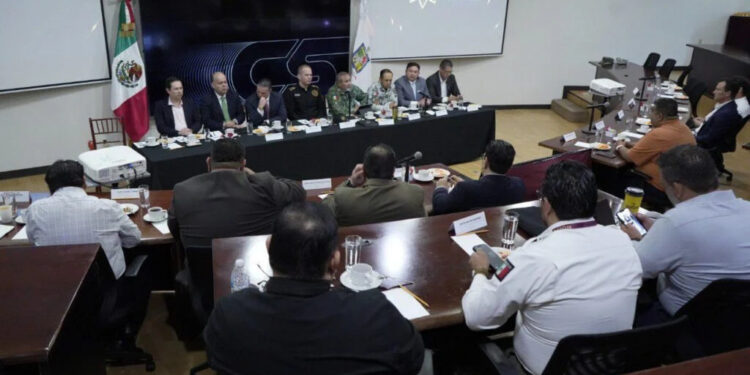 REFUERZA ESTADO SEGURIDAD EN VALLE DE LAS SALINAS 1 REFUERZA ESTADO SEGURIDAD EN VALLE DE LAS SALINAS