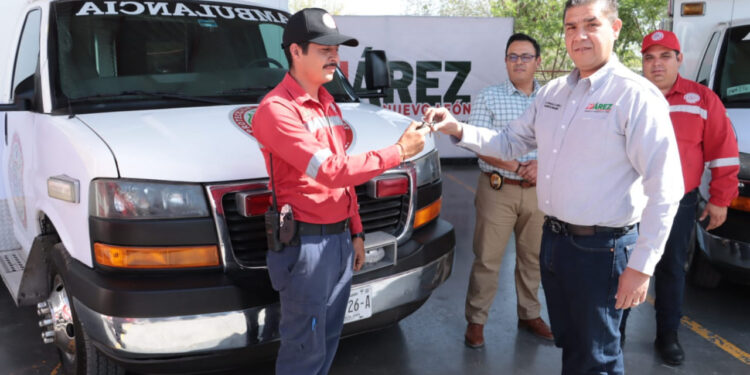 ALCALDE DE JUÁREZ RENTA AMBULANCIAS ¡YA COMPRADAS! 1 ALCALDE DE JUÁREZ RENTA AMBULANCIAS ¡YA COMPRADAS!