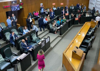 SE AUTO RECETA UNA SEMANA DE PUENTE MESA DIRECTIVA DEL CONGRESO