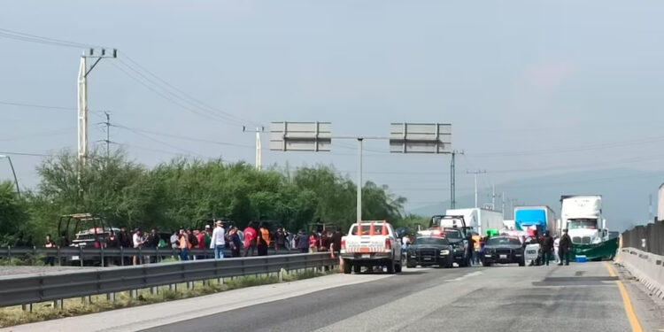 BLOQUEAN LIBRAMIENTO EMPLEADOS DEL PJF 1 BLOQUEAN LIBRAMIENTO EMPLEADOS DEL PJF