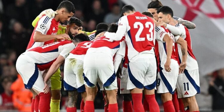 ARSENAL GANA POR LA MÍNIMA Y MANTIENE EL INVICTO 1 ARSENAL GANA POR LA MÍNIMA Y MANTIENE EL INVICTO