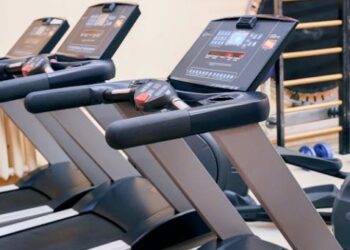 HOMBRE MUERE EN EL GIMNASIO MIENTRAS HACÍA EJERCICIO