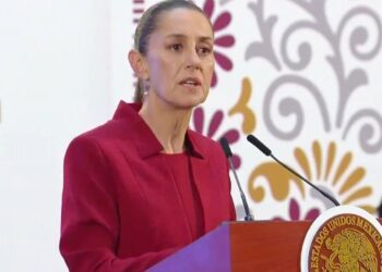 RENUNCIAN MINISTROS PARA LLEVARSE MONTONES DE DINERO, DICE SHEINBAUM