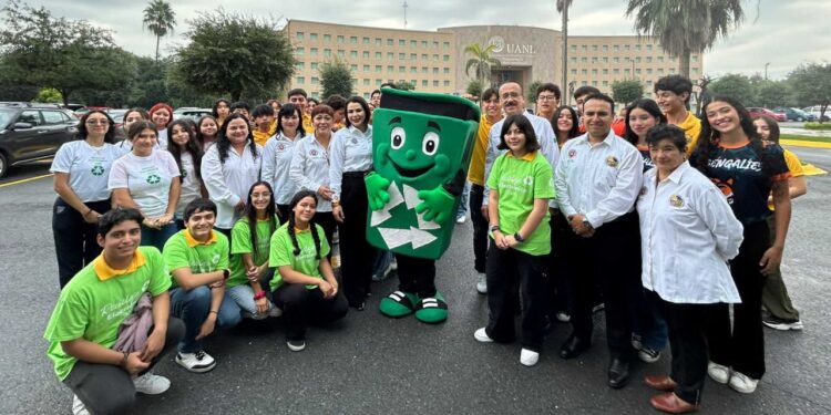 ORGANIZA UANL FERIA AMBIENTAL EN ESCOBEDO