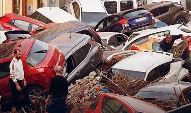 CATÁSTROFE EN ESPAÑA; MUEREN MÁS DE 70 POR INUNDACIONES 1 CATÁSTROFE EN ESPAÑA; MUEREN MÁS DE 70 POR INUNDACIONES