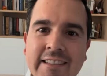 ‘ES UNA BAJEZA’; RESPONDE CONDUCTOR DE TELEVISIÓN TRAS SER DESPEDIDO EN VIVO