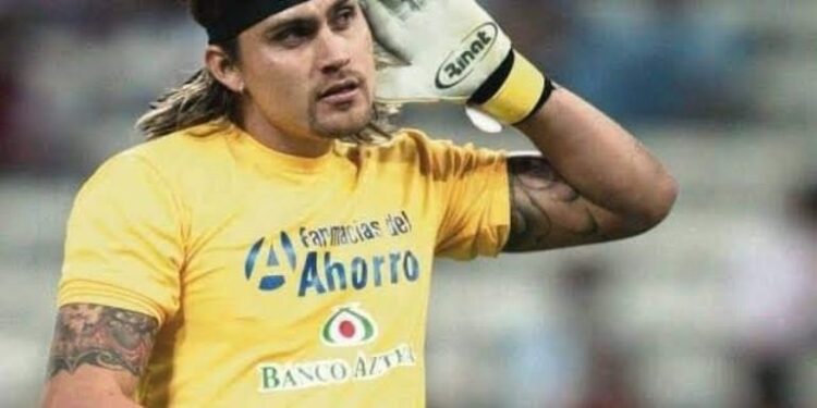 GATO ORTIZ CAMBIA EL FÚTBOL POR LA RELIGIÓN 1 GATO ORTIZ CAMBIA EL FÚTBOL POR LA RELIGIÓN