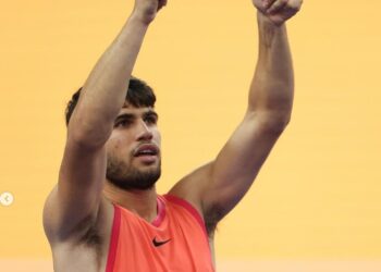 CARLOS ALCARAZ GANA EL ABIERTO DE CHINA TRAS UN DUELO CON SINNER