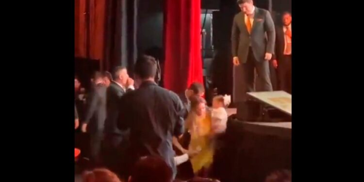 QUEDA EN SUSTO ACCIDENTE DE MARIEL EN INFORME