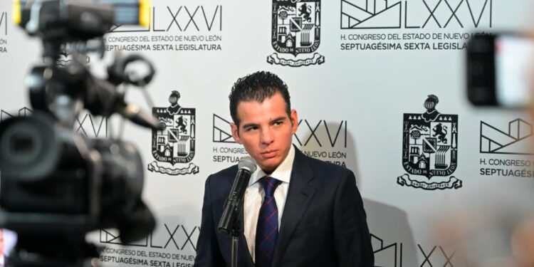 BUSCARÁ MIKE FLORES REAGENDAR REUNIÓN DE DIPUTADOS CON SAMUEL 1 BUSCARÁ MIKE FLORES REAGENDAR REUNIÓN DE DIPUTADOS CON SAMUEL