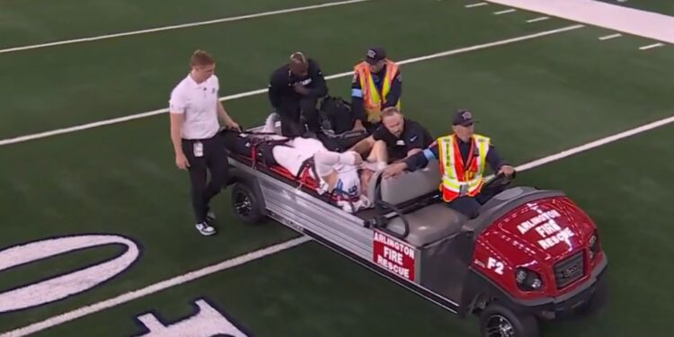 AIDAN HUTCHINSON SOMETIDO A CIRUGÍA EXITOSA TRAS LESIÓN GRAVE 1 AIDAN HUTCHINSON SOMETIDO A CIRUGÍA EXITOSA TRAS LESIÓN GRAVE