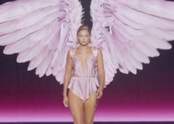 VICTORIA’S SECRET APUESTA POR INCLUSIÓN EN SU REGRESO