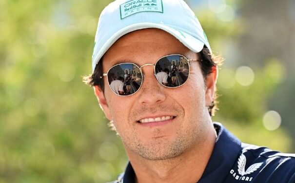 CONSIGUE UNA FOTO Y VIDEOLLAMADA PERSONALIZADA CON CHECO PÉREZ 1 CONSIGUE UNA FOTO Y VIDEOLLAMADA PERSONALIZADA CON CHECO PÉREZ