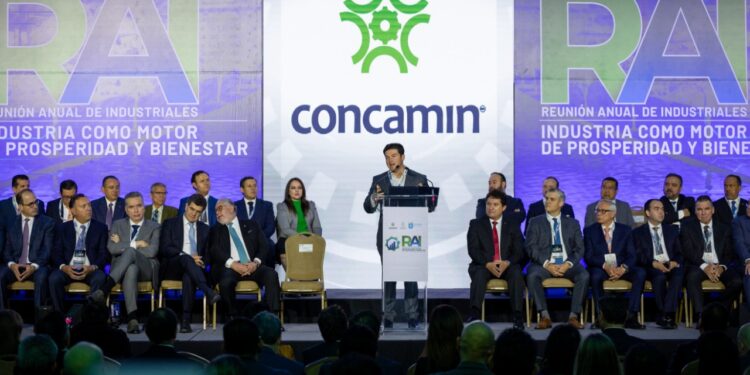 DA NL A PYMES APOYOS POR MÁS DE 3 MIL MDP 1 DA NL A PYMES APOYOS POR MÁS DE 3 MIL MDP