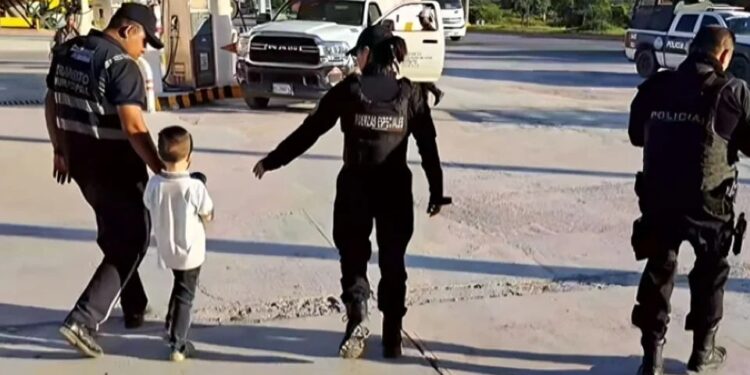 HALLAN NIÑO CAMINANDO SOLO POR CARRETERA A REYNOSA