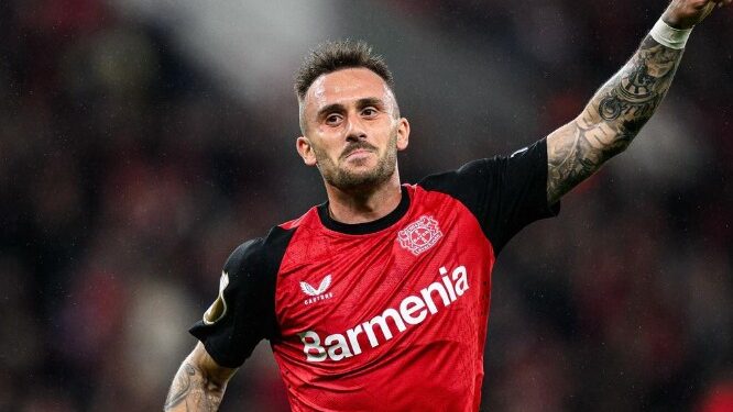 ALEIX GARCÍA ANOTA EN VICTORIA DEL LEVERKUSEN 1 ALEIX GARCÍA ANOTA EN VICTORIA DEL LEVERKUSEN