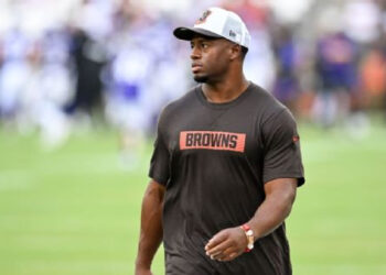 NICK CHUBB REGRESA A LOS ENTRENAMIENTOS TRAS LESIÓN GRAVE