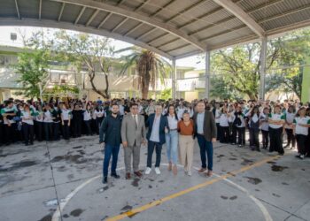 RECONOCEN A ALUMNOS DESTACADOS DEL CONALEP
