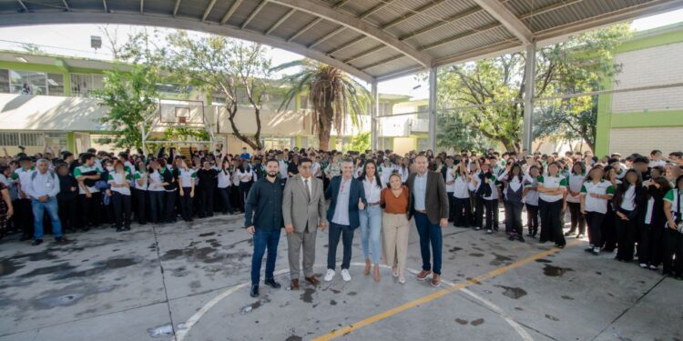 RECONOCEN A ALUMNOS DESTACADOS DEL CONALEP 1 RECONOCEN A ALUMNOS DESTACADOS DEL CONALEP