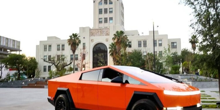 PIDE TEPJF SANCIONAR A SAMUEL POR INTENTAR RIFAR ‘CYBERTRUCK’