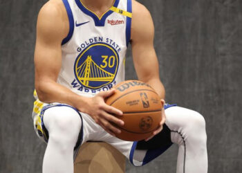 STEPHEN CURRY Y SU FUTURO EN LOS WARRIORS: ¿FIN DE UNA ERA?