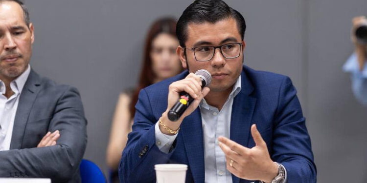 DESCARTA ARRATIA AUMENTO DE IMPUESTOS EN JUÁREZ 1 DESCARTA ARRATIA AUMENTO DE IMPUESTOS EN JUÁREZ