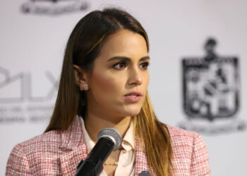 AMAGA LORENA CON DEJAR MESA DE DIÁLOGO Y PIDE RENUNCIA DE JAVIER NAVARRO