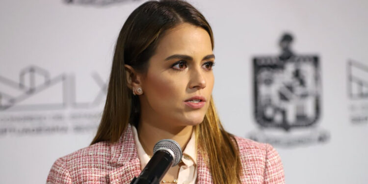 AMAGA LORENA CON DEJAR MESA DE DIÁLOGO Y PIDE RENUNCIA DE JAVIER NAVARRO 1 AMAGA LORENA CON DEJAR MESA DE DIÁLOGO Y PIDE RENUNCIA DE JAVIER NAVARRO