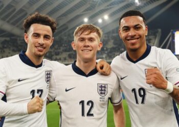 INGLATERRA ARRASA Y QUITA EL INVICTO A GRECIA EN LA NATIONS LEAGUE