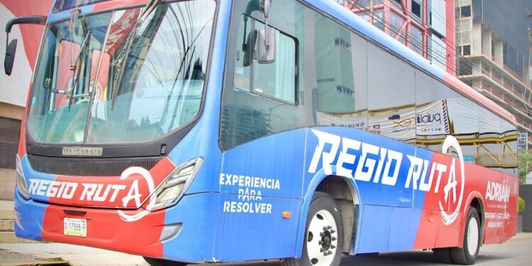 ENMEDIO DE LA POLÉMICA POR EL 'TARIFAZO' ANUNCIA ADRIÁN 'REGIO RUTA', CON 150 CAMIONES QUE DARÁN SERVICIO GRATUITO EN MONTERREY A PARTIR DEL 2025 1 ENMEDIO DE LA POLÉMICA POR EL ‘TARIFAZO’ ANUNCIA ADRIÁN ‘REGIO RUTA’, CON 150 CAMIONES QUE DARÁN SERVICIO GRATUITO EN MONTERREY A PARTIR DEL 2025