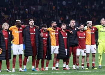 GALATASARAY DERROTA AL TOTTENHAM Y ASPIRA AL LIDERATO