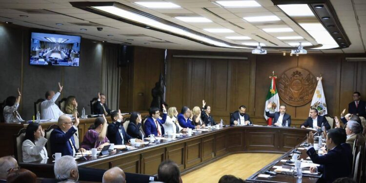 APRUEBA MONTERREY ‘EN LO OSCURITO’ AUMENTO DEL 29% EN EL PREDIAL 1 APRUEBA MONTERREY ‘EN LO OSCURITO’ AUMENTO DEL 29% EN EL PREDIAL